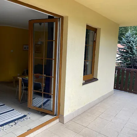 Froostie Apartment