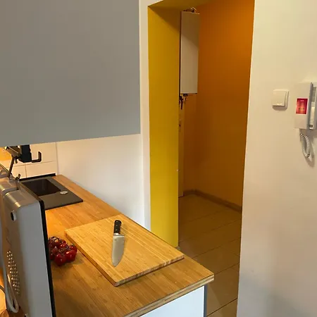 Froostie Apartment